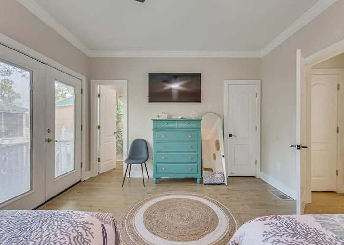 Resort Perks! Family-Friendly Perdido Key Cottage * Pensacola