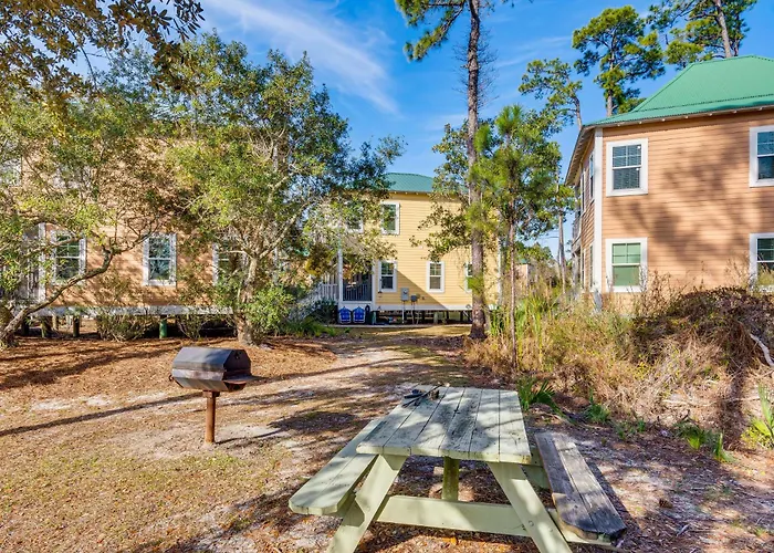 Holiday home Resort Perks! Family-Friendly Perdido Key Cottage Pensacola